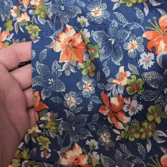 Joe Kealoha by Reyn Spooner Floral Pop Over Tunic Size Small In Blue And Red - Picture 5 of 8